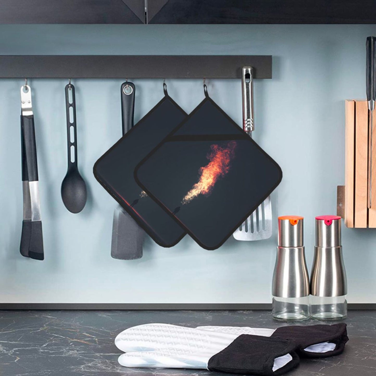 Square Heat Resistant Pads Set of 2 – Flame Jet Artistic Design, Non-Slip Kitchen & Dining Protectors